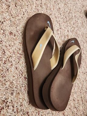 Nike Women's Celso Girl Thongs Flip Flops